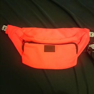VS PINK Fanny Pack